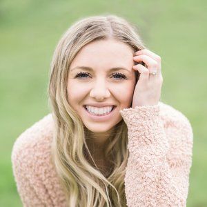 Meet your Posher, Carly